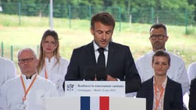 Emmanuel Macron: "Nous allons stabiliser une liste unique de médicaments essentiels pour traiter nos concitoyens"