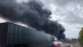 Incendie de l’usine Lubrizol à Rouen: les habitants racontent ce qu’ils ont vécu  