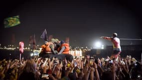 Le bateau lors du concert d'Idles à Glastonbury, le 28 juin 2024