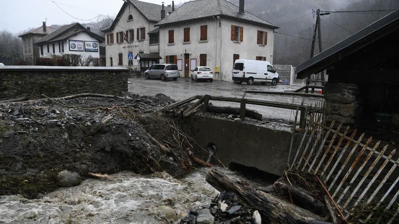 Les dégâts causés par la tempête Eleanor à Moretel-de-Mailles, dans la région Auvergne-Rhône-Alpes, le 4 janvier 2018.