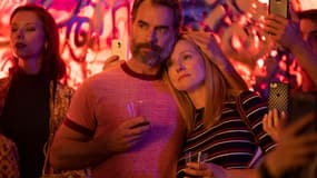 Murray Bartlett et Laura Linney