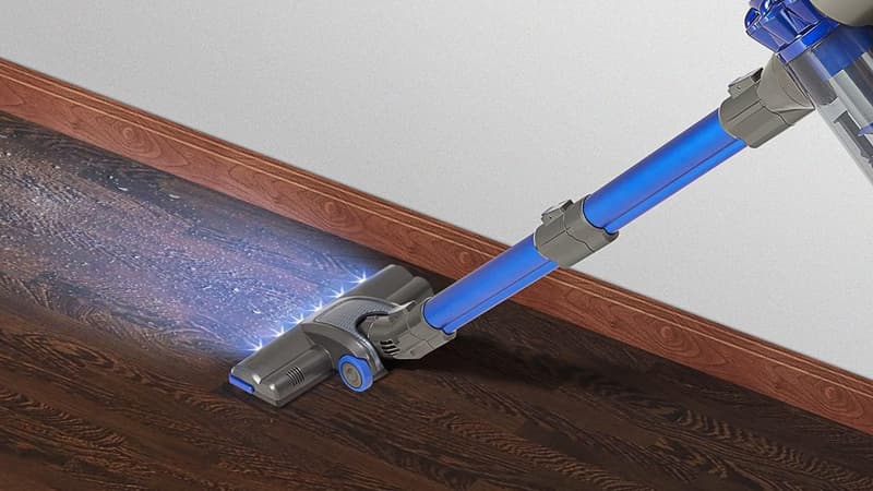 Moins de 80 euros pour un aspirateur-balai aussi efficace (et concerné par + de 10 000 avis)