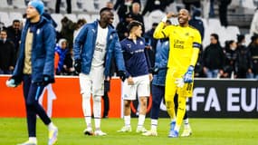 Pape Gueye et Steve Mandanda. 