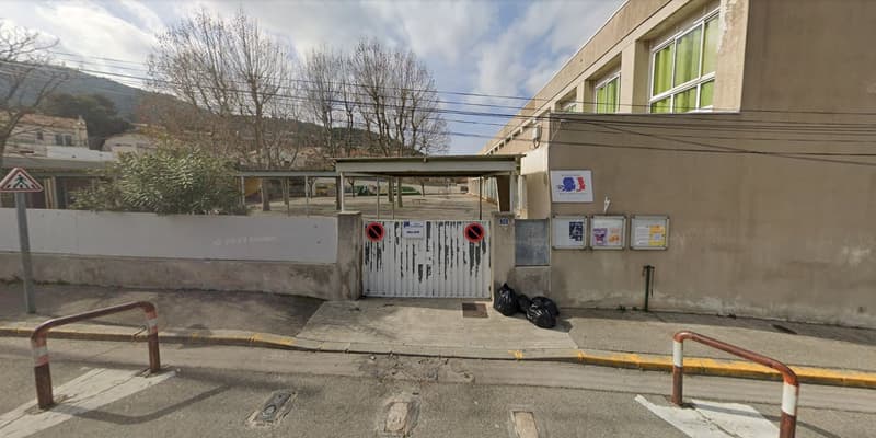 L'école de la Millière dans le 11e arrondissement de Marseille, où la directrice de l'école a été frappée par la soeur d'un élève