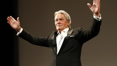 Alain Delon a été récompensé par une Palme d'or d'honneur à Cannes.