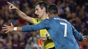 Cristiano Ronaldo a craqué en poussant l'arbitre de Barça-Real ce dimanche (1-3).