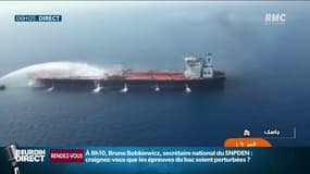 L'un des pétroliers en feu