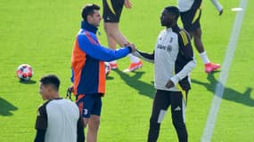 Thiago Motta et Randal Kolo Muani à l'entraînement, à Turin le 28 janvier 2025