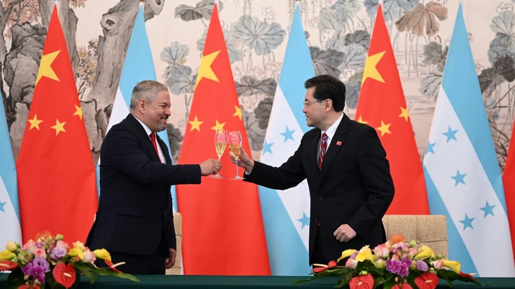 Honduras switches allegiance from Taiwan to China, despite Taipei maintaining relations with over 13 nations worldwide.