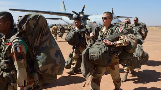 Des troupes françaises arrivées en renfort le 15 janvier de l'opération Serval.