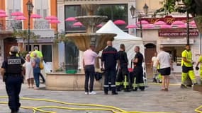 Les secours lors d'un incendie, le 13 août, à Grasse