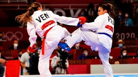 La Vénézuélienne Garces Sequera face à la Française Leila Heurtault, à Tokyo le 7 août 2021