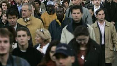 Les Français sont 69% à penser que la France ne sortira pas de la crise économique l'an prochain et déclarent dans une proportion identique que leur confiance en l'avenir a baissé, selon un sondage BVA pour La Tribune et BFM à paraître jeudi. Quelques 70%