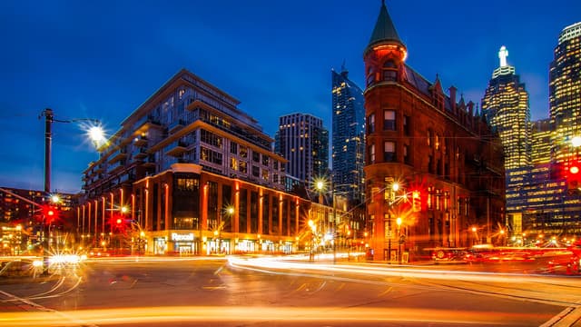 L’éclairage urbain représenterait jusqu’à 40% de la facture énergétique d’une ville.