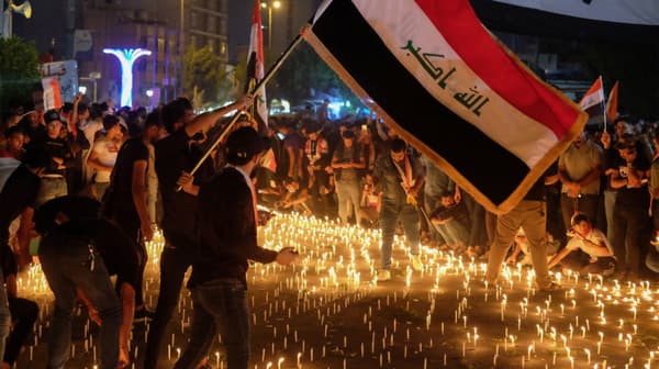 Cérémonie organisée en hommage aux manifestants tués par les forces de l'ordre à Kerbala en Irak, le 1er novembre 2019