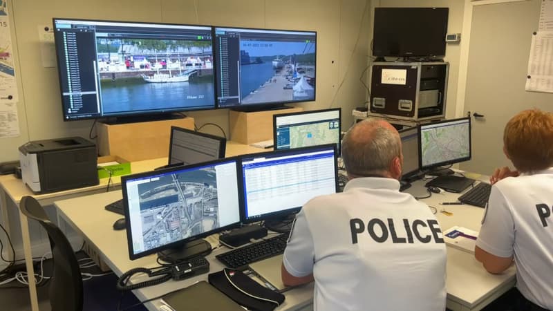 Les policiers mobilisés lors de l'Armada à Rouen.