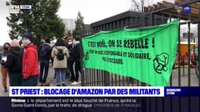 "C'est Noël, on se rebelle!": XR manifeste contre Amazon à Saint-Priest