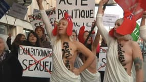 Deux militantes Femen comparaissent jeudi à Lille pour avoir accueilli seins nus DSK lors de son procès concernant l'affaire dite du Carlton de Lille début 2015.