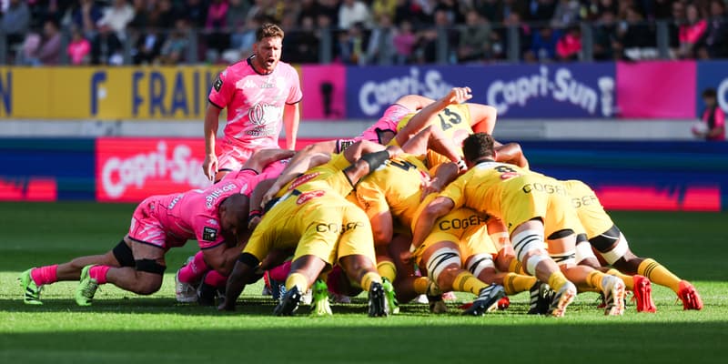 Une mêlée lors de Stade Français-Clermont, le 11 octobre 2025.