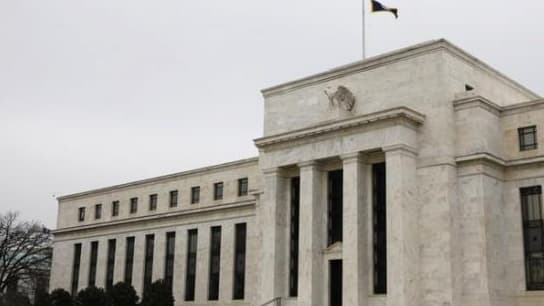 La Fed tarde à mettre en oeuvre les dispositions de la loi Dodd-Frank.