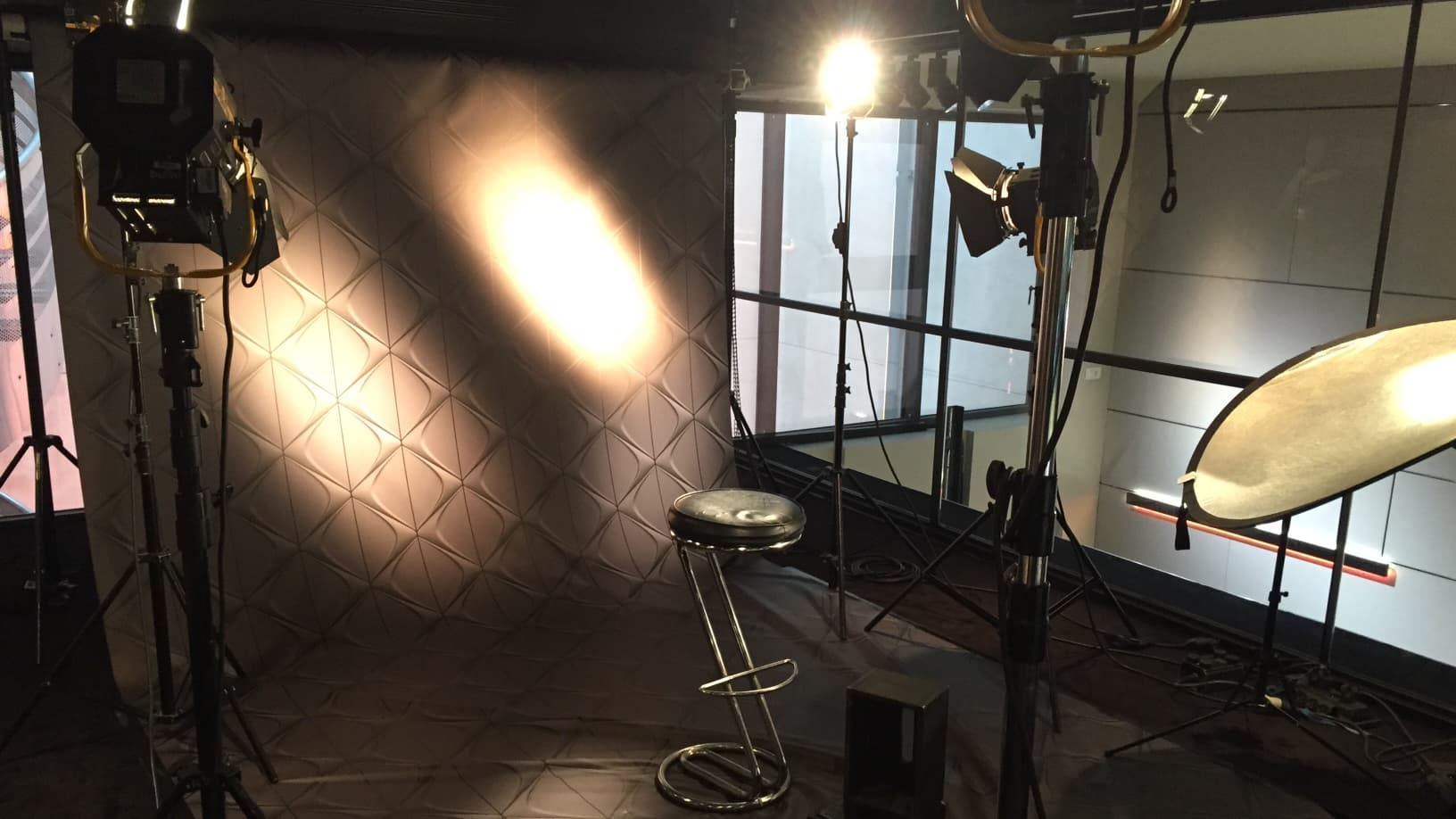 Un vrai studio de photographe reconstitué dans le show room parisien de DS.