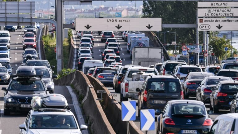 Chassé-croisé des vacanciers sur l'autoroute A7 samedi 31 juillet 2021 près de Lyon
