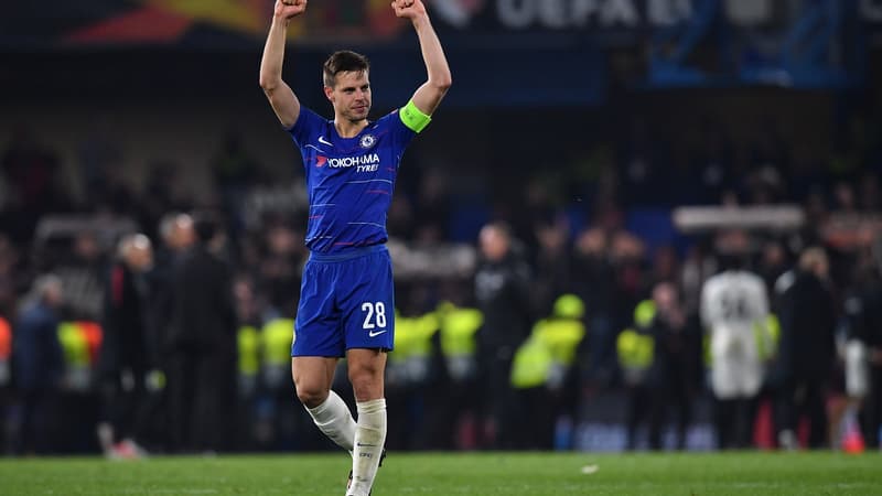 César Azpilicueta, capitaine victorieux face ) Francfort.