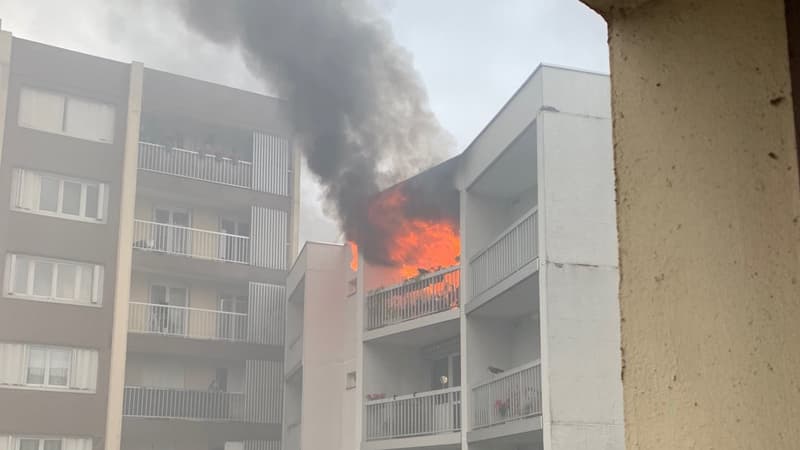 L'incendie vu depuis un immeuble adjacent