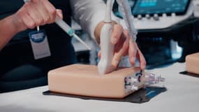 EchoFirst® forme les médecins à l’utilisation des appareils échographiques et à l'intégration dans le processus de diagnostic.