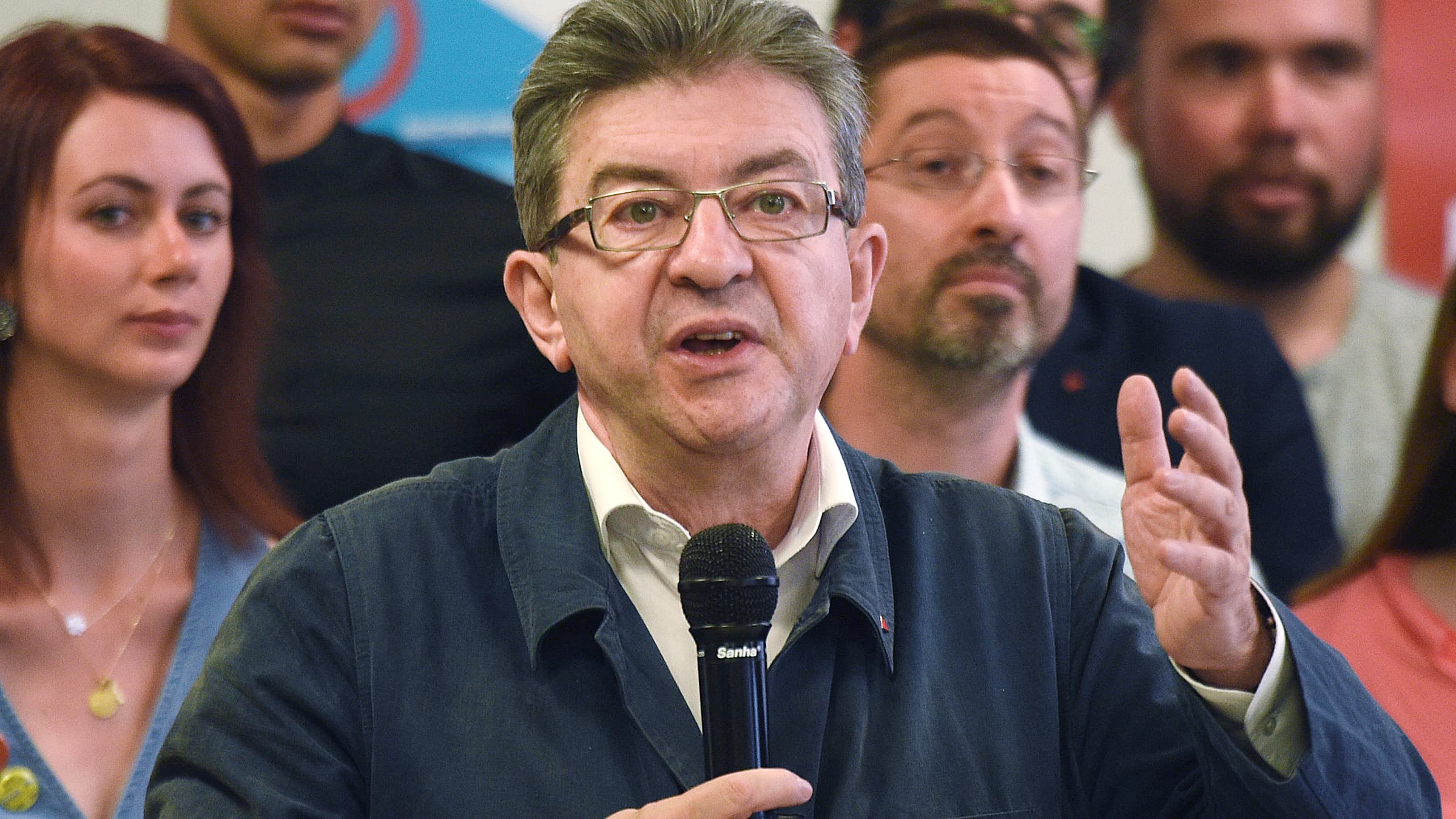 Je Ne Sais Pas Pour Qui Voter 2022 Mélenchon s'en prend à Cazeneuve, qui avait critiqué son choix de ne