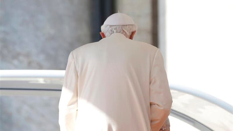 Après un ultime salut aux cardinaux, Benoît XVI abandonnera jeudi soir ses fonctions en toute discrétion pour se mettre "en retrait du monde". Aucune cérémonie publique n'a été programmée pour cette renonciation et le pape n'a pas prévu de s'exprimer avan