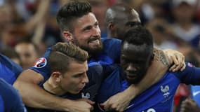 Olivier Giroud avec Digne et Sagna