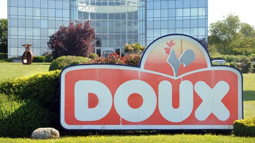 La façade du siège du volaillier Doux.