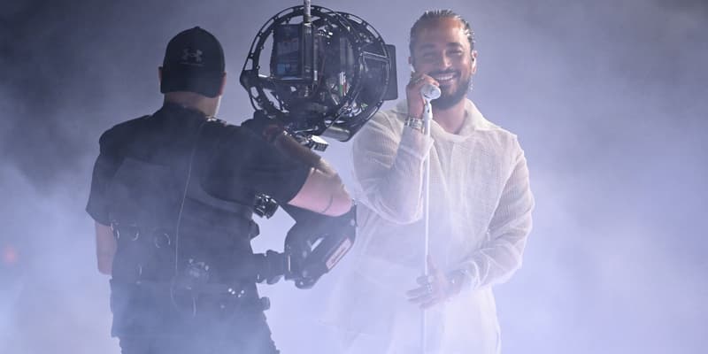 Le chanteur Slimane, représentant de la France à l'Eurovision, sur la scène lors d'une répétition, le 10 mai 2024 à Malmö (Suède).