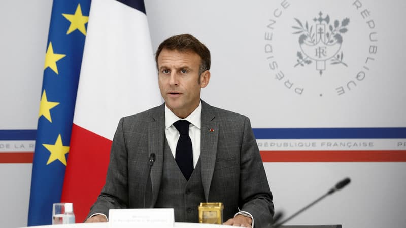 Emmanuel Macron échange en visioconférence avec des familles d'otages français, le 20 octobre 2023.