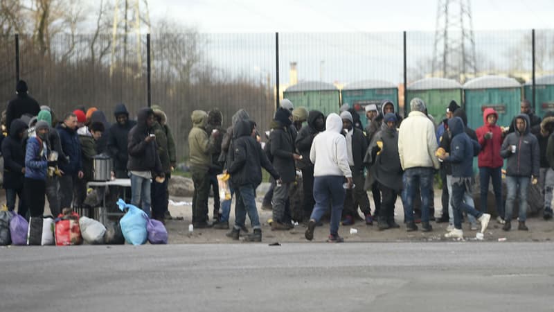 Des migrants à Calais le 2 février 2018