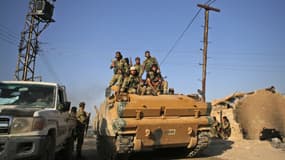 Les forces turques poursuivent leur offensive contre une milice kurde dans le nord de la Syrie, le 13 octobre 2019