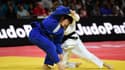 La judoka turque Tugce Beder (en bleu) lors du Paris Judo Grand Slam, à Paris le 8 février 2020