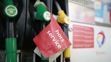 Des automobilistes mécontents appellent à bloquer les routes le 17 novembre prochain pour protester contre la hausse des prix des carburants. (Photo d'illustration)