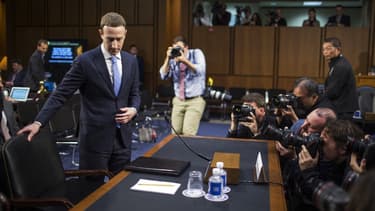 Mark Zuckerberg s'installe au congrès