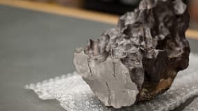Une enquête a été ouverte sur la mort en Inde d'un homme potentiellement provoquée par la chute d'une météorite - Lundi 8 février 2016 - Photo d'illustration d'un fragment de météorite