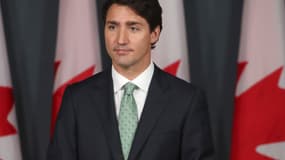 Justin Trudeau s'est défendu d'avoir cédé à une intervention politique des États-Unis.