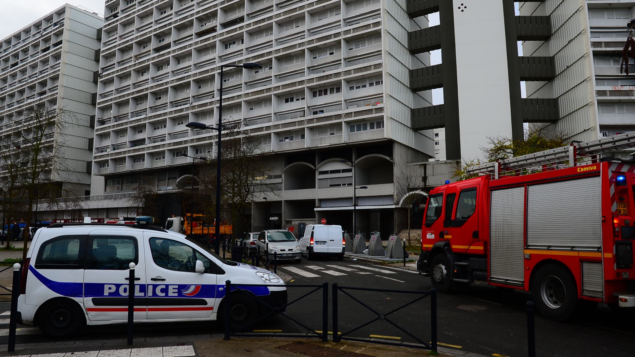 Nouvel An Incidents Nocturnes A Bordeaux Un Bureau De Poste Brule