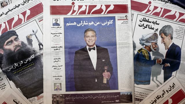 Cette une, sur laquelle l'acteur George Clooney dit "Je suis Charlie", a valu au journal iranien Mardom-e Emrouz d'être interdit.