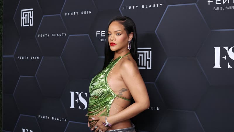 Rihanna, enceinte, à Los Angeles le 11 février 2022