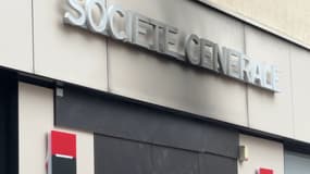 Une banque incendiée en plein jour à Nanterre le jeudi 15 février.