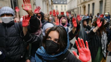 Une manifestation organisée par les étudiants de Sciences Po Paris, le 26 avril 2024, en soutien à la Palestine. 