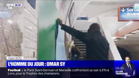 Omar Sy assure lui-même la promotion de "Lupin" dans le métro parisien