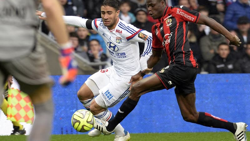 Nabil Fekir face à Romain Genevois