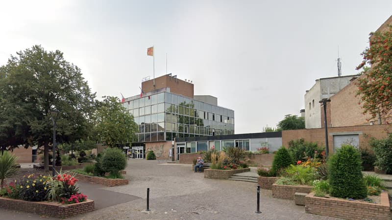 La mairie de Denain ainsi que les écoles sont fermées ce vendredi 30 juin 2023 après une nouvelle nuit d'émeutes.